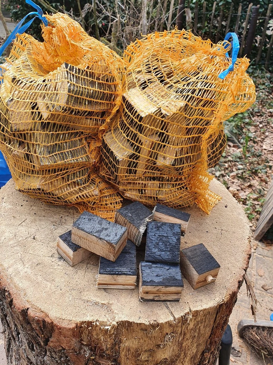 Morceaux De Whisky 2 Kg / Morceaux De Baril De Vin Rouge 2 Kg 1 Morceaux De Whisky 2 Kg / Morceaux De Baril De Vin Rouge 2 Kg