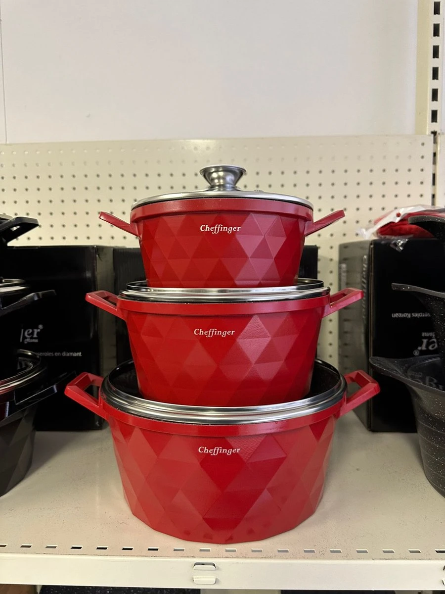 Ensemble De Cocottes De Luxe Cheffinger - Diamond Red Line - 6 Pièces - Couvercle Inclus - Induction - 20, 24 Et 28CM 2 Ensemble De Cocottes De Luxe Cheffinger - Diamond Red Line - 6 Pièces - Couvercle Inclus - Induction - 20, 24 Et 28CM – Image 2