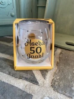 Vin - Verre à Eau / Hourra 50 Ans / Abraham / Sarah / Verre à Vin / Verre à Eau / Texte Amusant / Fête Des Mères / Fête Des Pères / Anniversaire / Cadeau