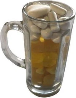 Chope à Bière - La Bière De Grand-père - Rempli De Mélange De Bonbons Jaunes - Et Une Tête De Mélange De Bonbons Blancs - Dans Une Boîte Cadeau Avec Ruban Coloré -Cuisine Fournitures Magasin 934x1200 6