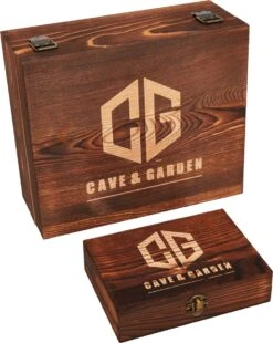 Pierres à Whisky - Whisky - Pierres à Whisky - Coffret Whisky - Coffret Whisky - Glaçons Réutilisables - Cadeau - 12 Pièces + Pince Inox Et Pochette Velours - Coffret Whisky - Vaderdag - Whisky - Cave & Garden -Cuisine Fournitures Magasin 957x1200 2